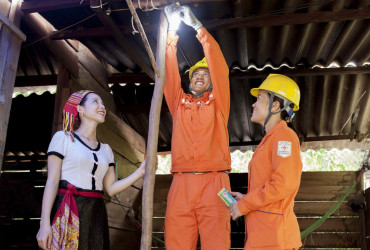Bộ Công thương đề xuất làm giá điện sinh hoạt 5 bậc