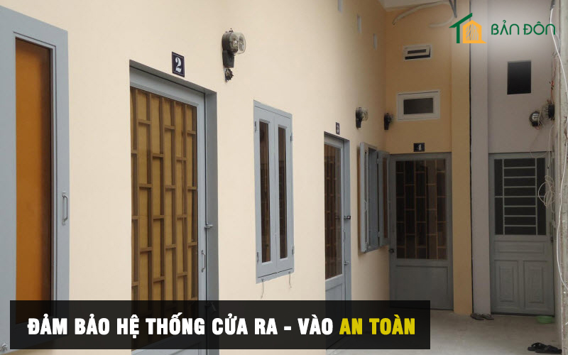 Đảm bảo hệ thống cửa ra vào an toàn
